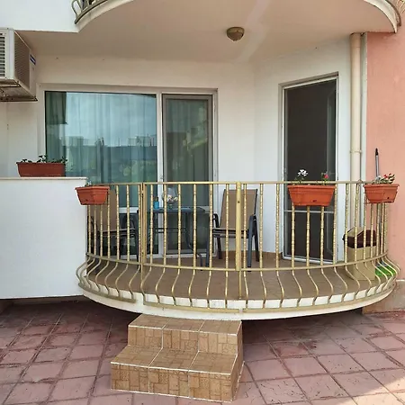 Paradise A12 Апартамент Каварна